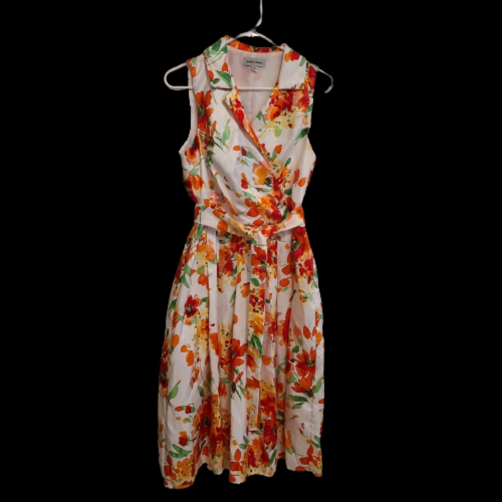 Shelby & Palmer Beautiful Floral Dress